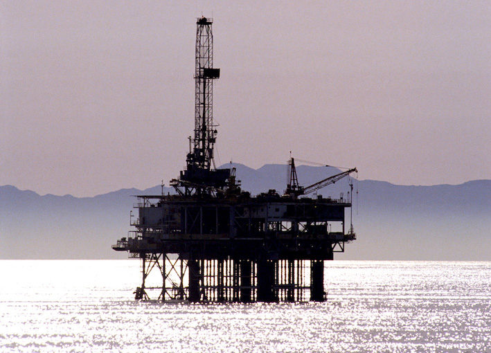 Barbade. Le gouvernement rouvre le forage pétrolier